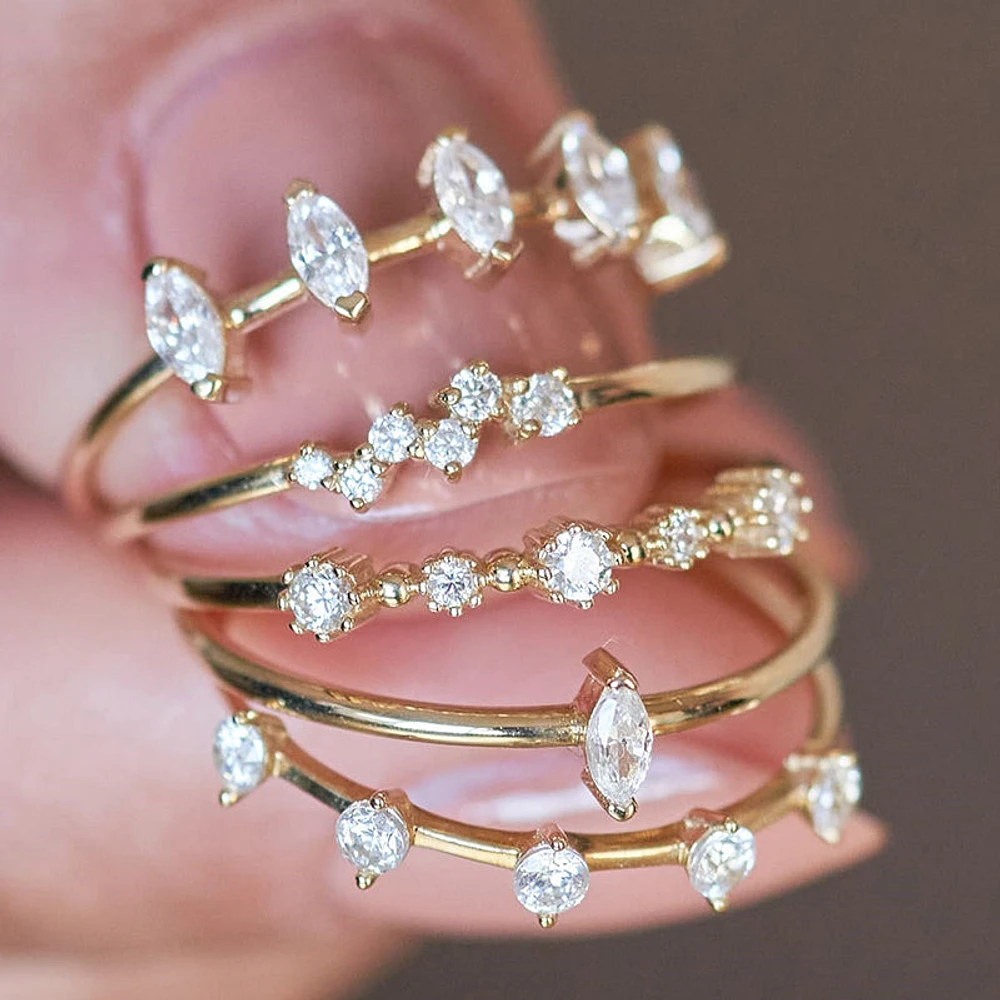 Glimmering Garland Ring