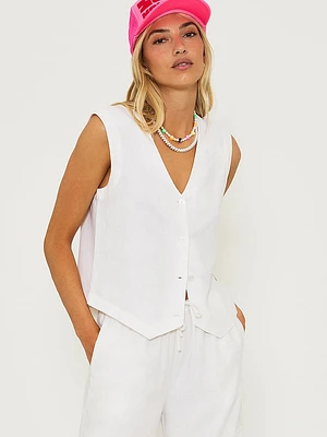 Darcy Vest