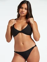 Simply Seamless Vneck Bikini Top - Black