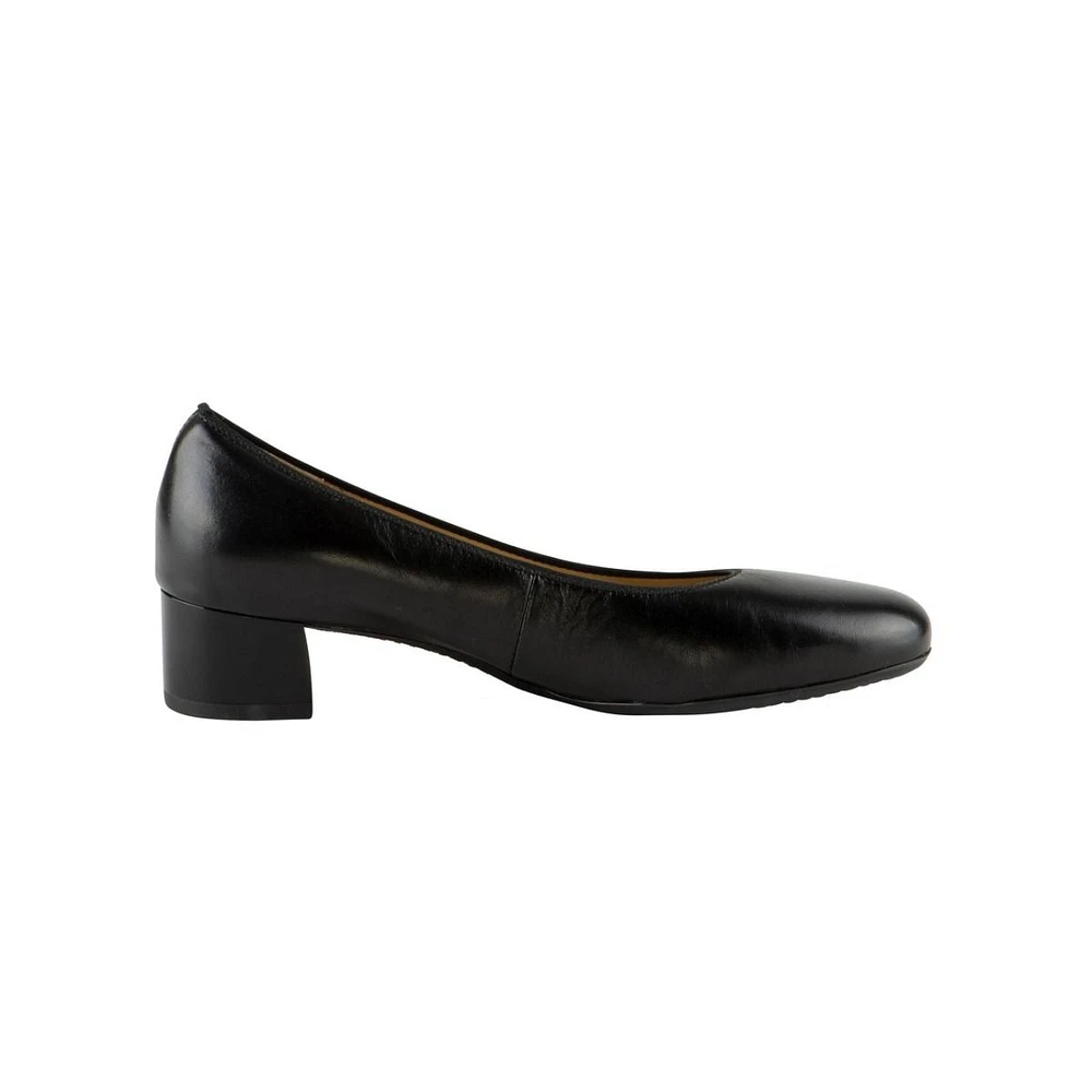 Vivian Black Leather Pump