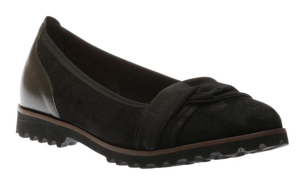 54.107.17 Black Suede Leather Ballet Flat