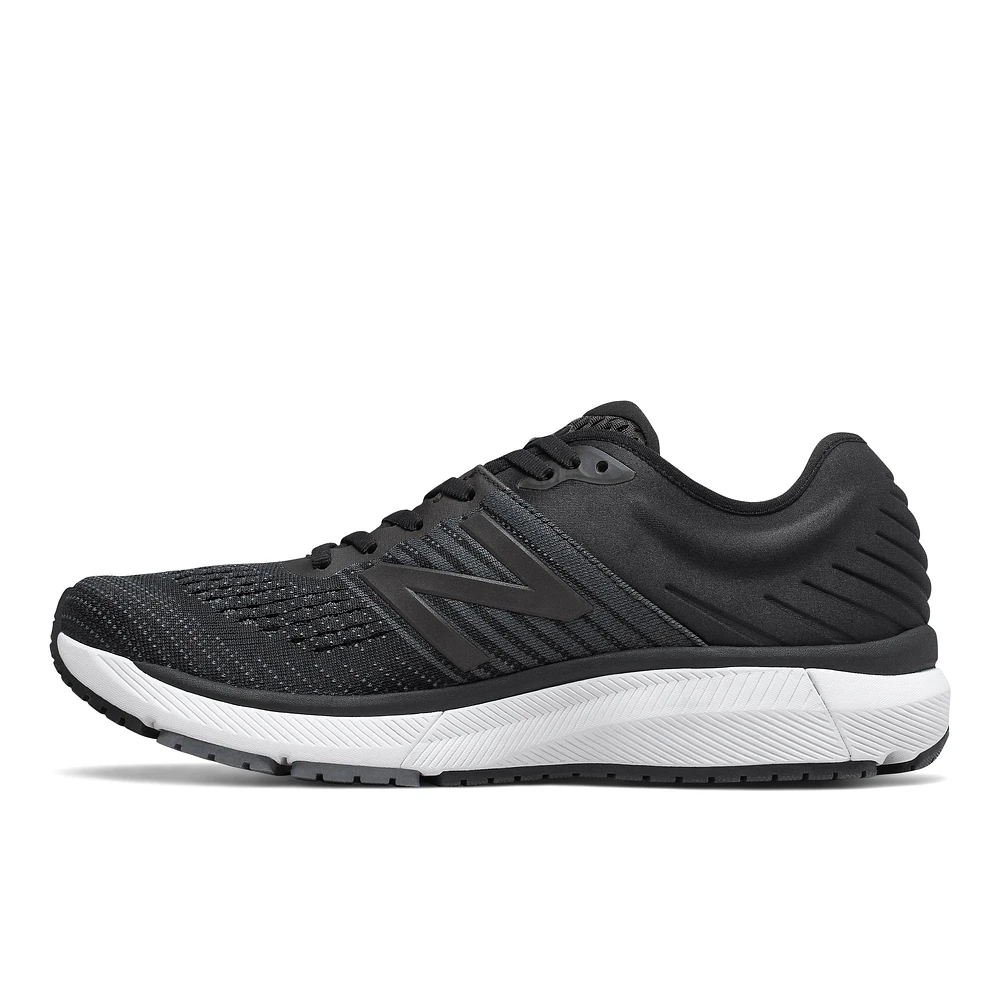 M860G10 Black Running Shoe