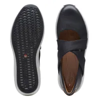 Un Rio Cross Black Leather Slip-On Sneaker