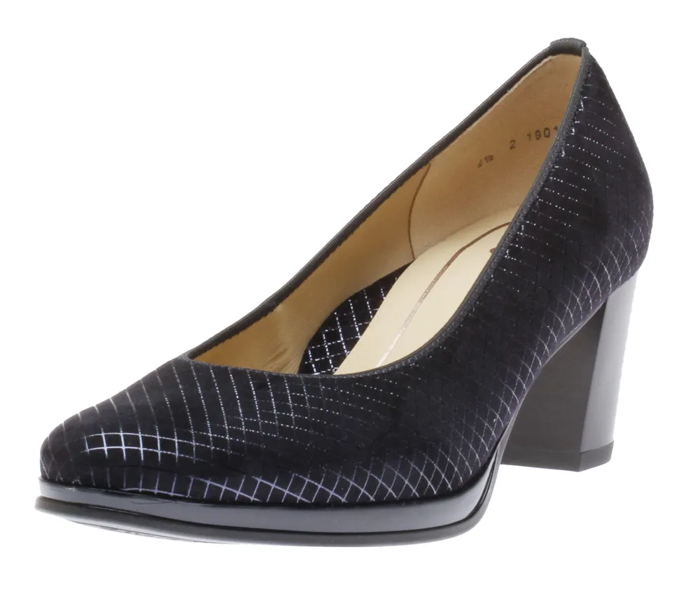 Ophelia Navy Pump