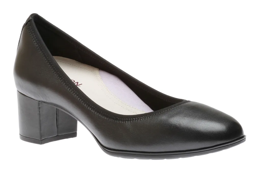 Career Black Leather Pump