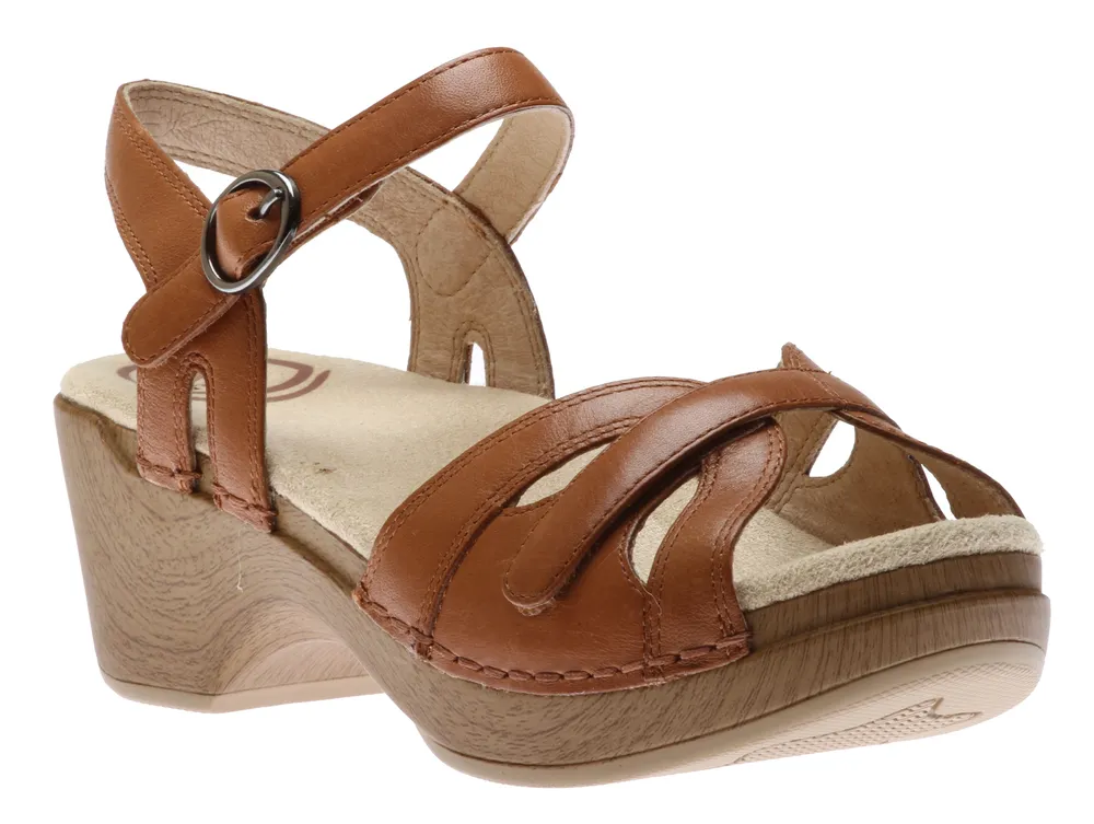 Season Camel Leather Sandal