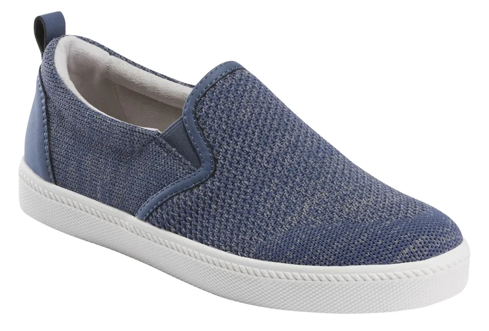 Zen Groove Indigo Blue Slip-On Sneaker