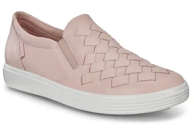 Soft 7 Rose Dust Woven Slip-On Sneaker