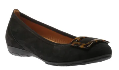 54.164.37 Black Tortoise Buckle Ballet Flat