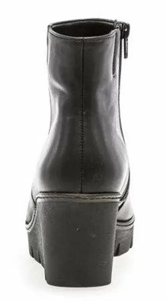 54.780.27 Black Leather Wedge Ankle Boot