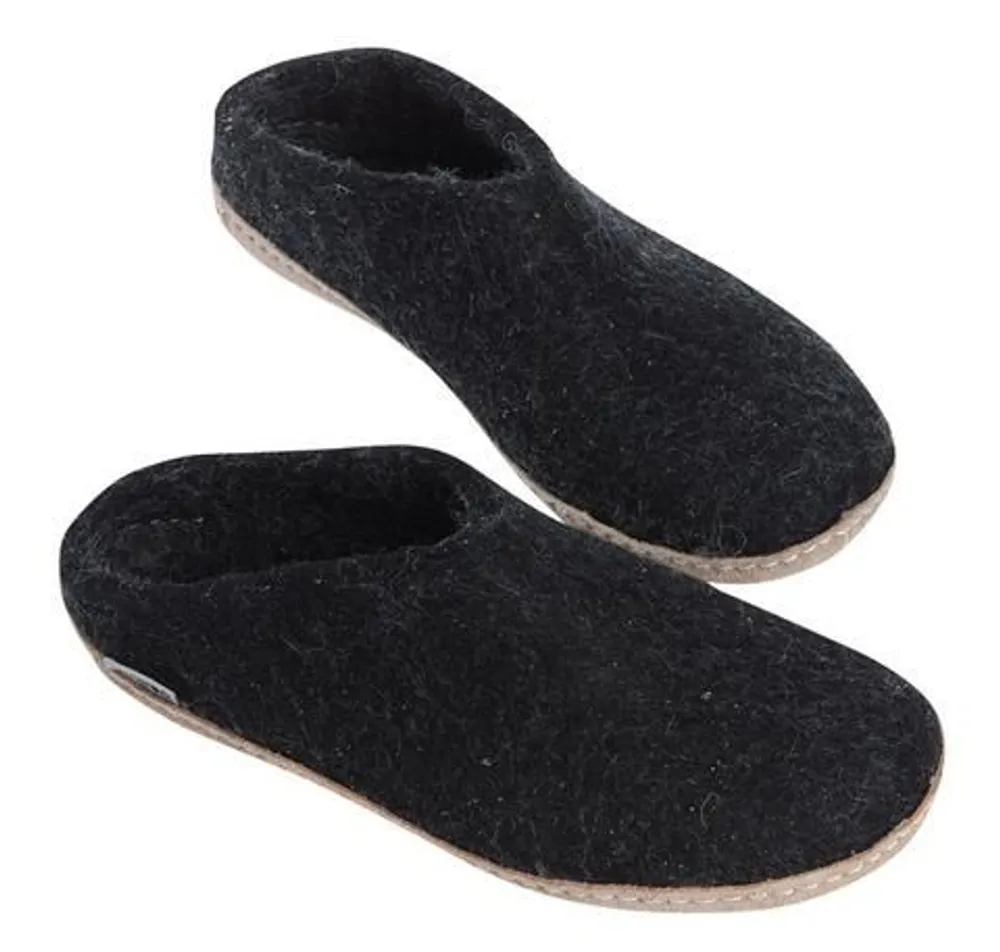 Slip-On Charcoal