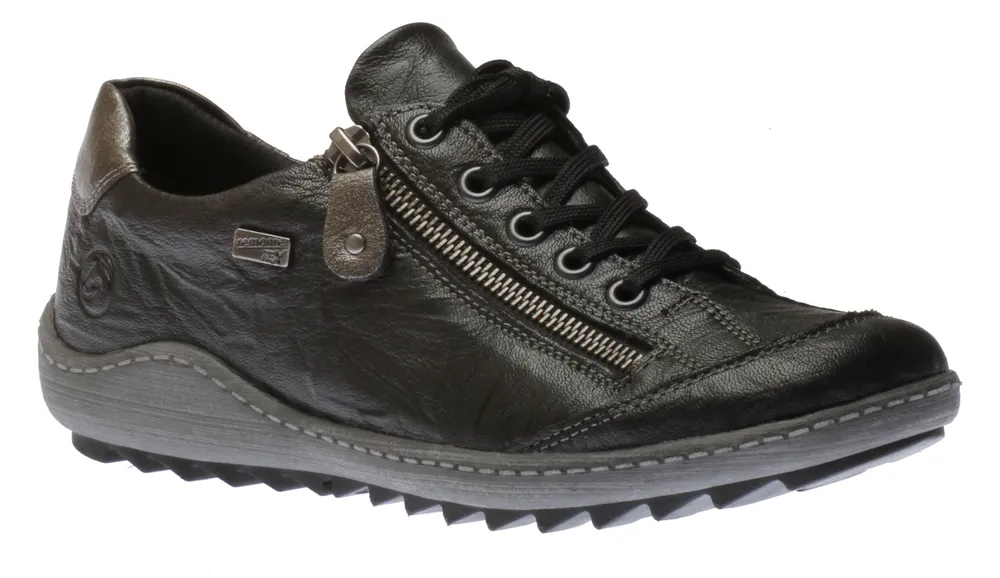 Ottawa Leather Lace-Up Sneaker