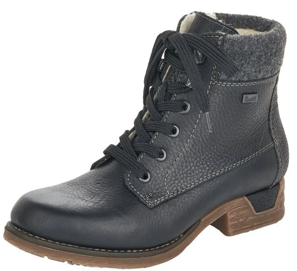 Michigan Black Leather Water-Resistant Ankle Boot