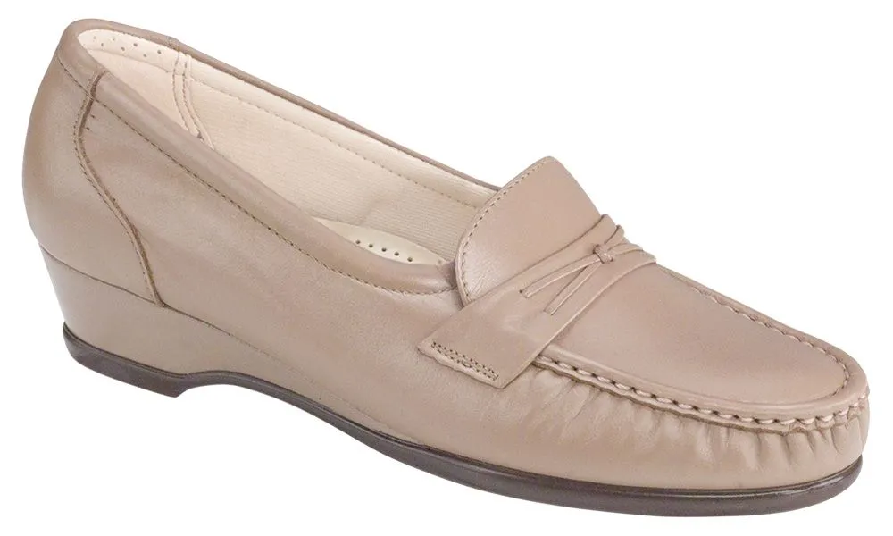 Easier Mocha Leather Slip On Wedge Loafer