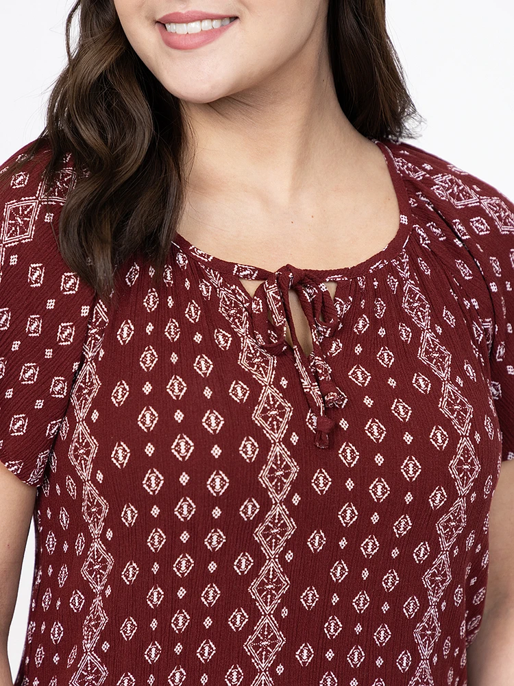 Women's Geo Tie Neck Peasant Top