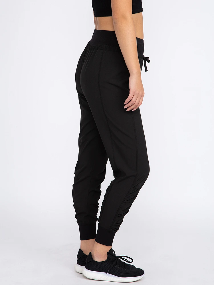 Women's Ruched Hybrid Jogger