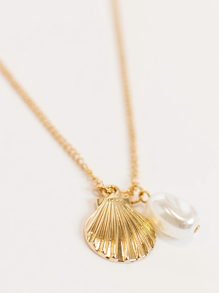 Women's Seashell Necklace