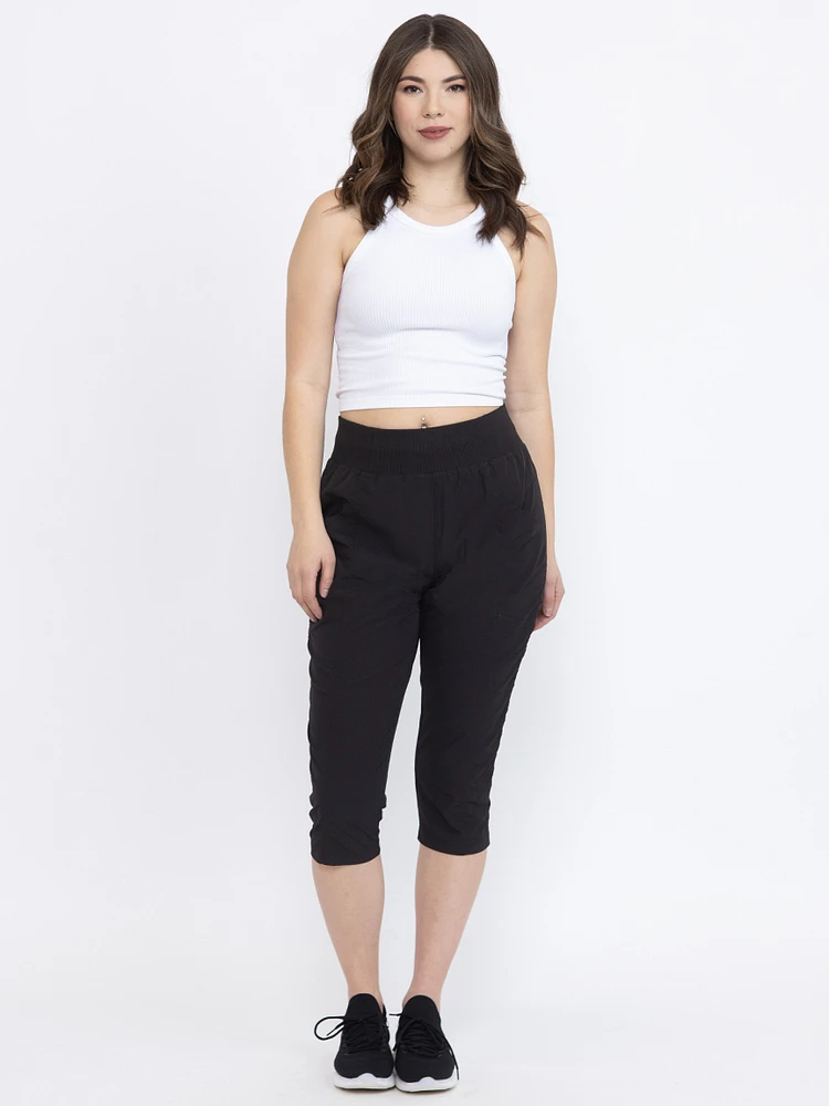 Women's Ruched Hybrid Capri