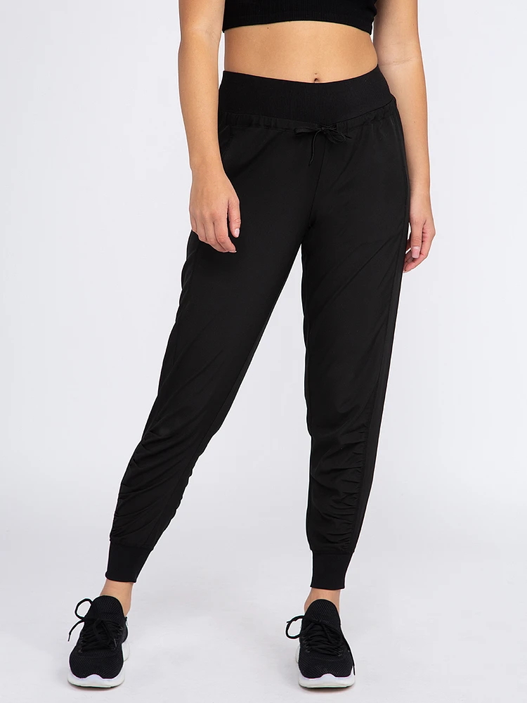 Women's Ruched Hybrid Jogger