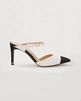 Contrast Cap Toe Pump