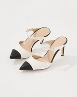 Contrast Cap Toe Pump