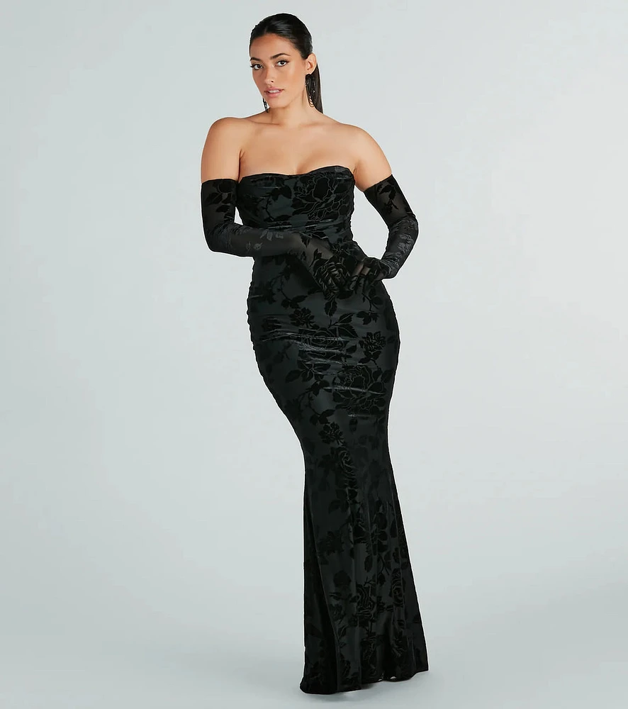 Amai Formal Velvet Strapless Dress With Gloves