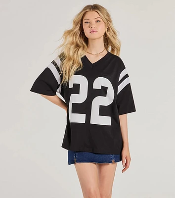 22 Oversized Graphic Tee