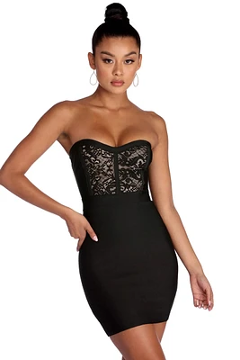 Lace To Midnight Bandage Dress