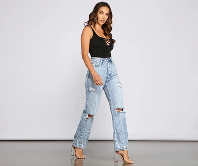 Effortless And Edgy Boyfriend Jeans