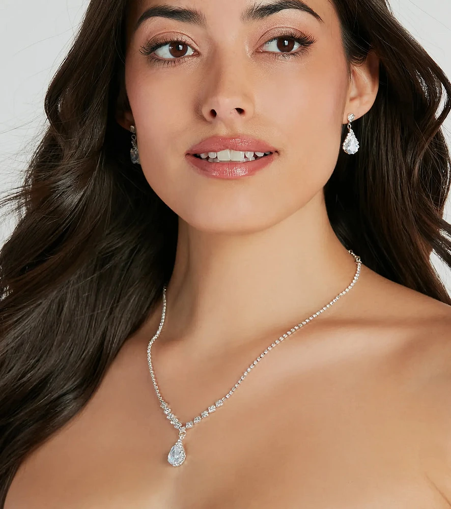 Elegantly Chic Rhinestone Necklace And Earrings Set