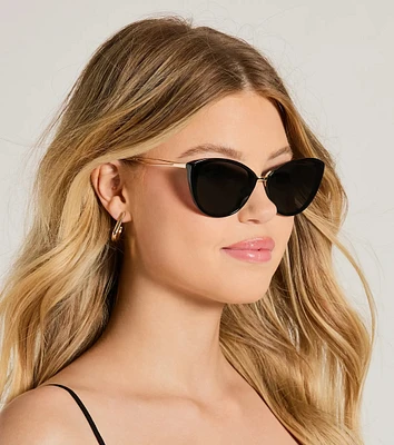 Chic Factor Oversized Sunglasses