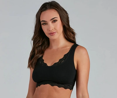 Flirty Lace Trim Scoop Neck Bralette