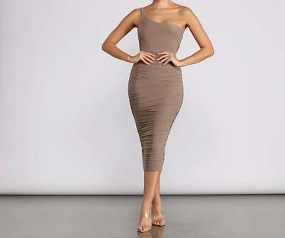 Total Babe Alert Midi Dress