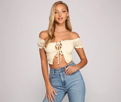 Dainty Detailed Lace Crop Top
