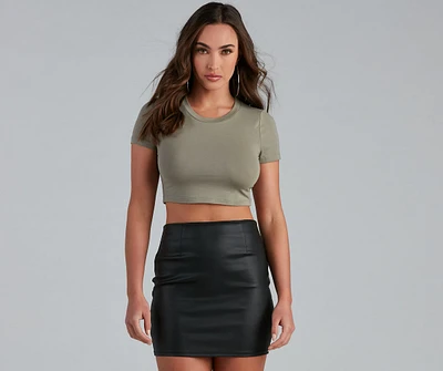 The Casual Crew Crop Top