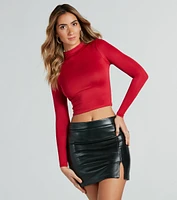 Smooth Silhouette Mock Neck Long Sleeve Crop Top