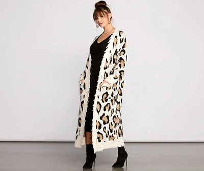 Stylishly Spotted Leopard Print Duster