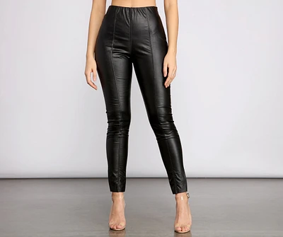 Sleek Details Faux Leather Leggings