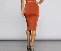 Sleek And Streamlined Midi Skirt