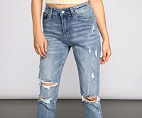 Amanda High Rise Destructed Boyfriend Jeans