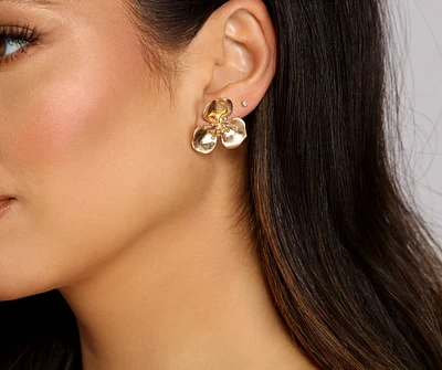 Glam Stunner Flower Stud Earrings