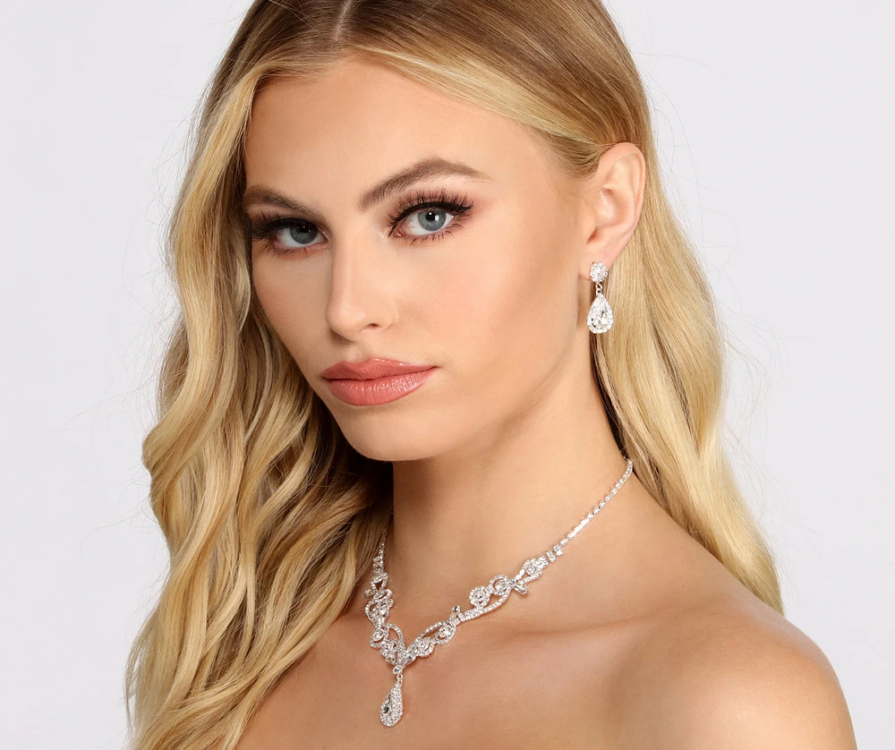 Radiant Rhinestone Collar Necklace And Earrings Set