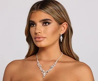 Lookin' Luxe Glamorous Necklace And Earrings Set