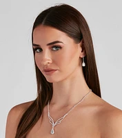 Elegance Is Bliss Teardrop Necklace Set