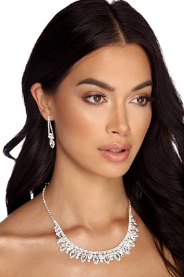 Glamour Tear Drop Necklace And Earrings Set