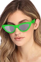 Stepping Up Cat Eye Sunglasses