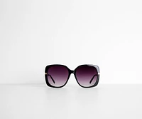 Diva Alert Sunglasses