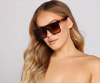 Trendsetting Diva Flat Top Sunglasses