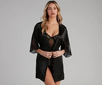 A Moment Lace Satin Robe