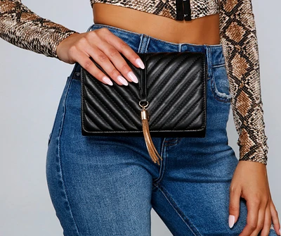 Classic Stunner Faux Leather Quilted Clutch
